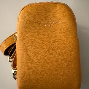 Inicat over the shoulder bag (mustard color)